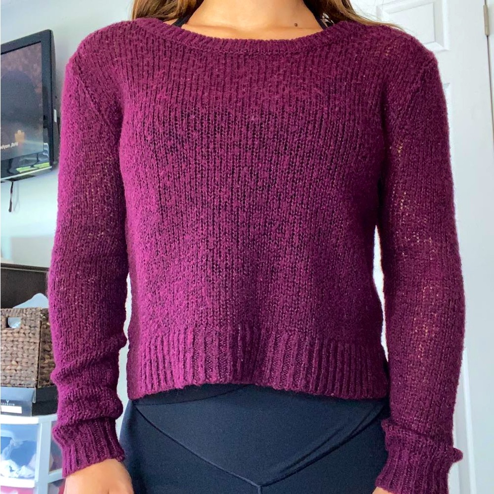 brand: divided.  size: xs.  color: maroon